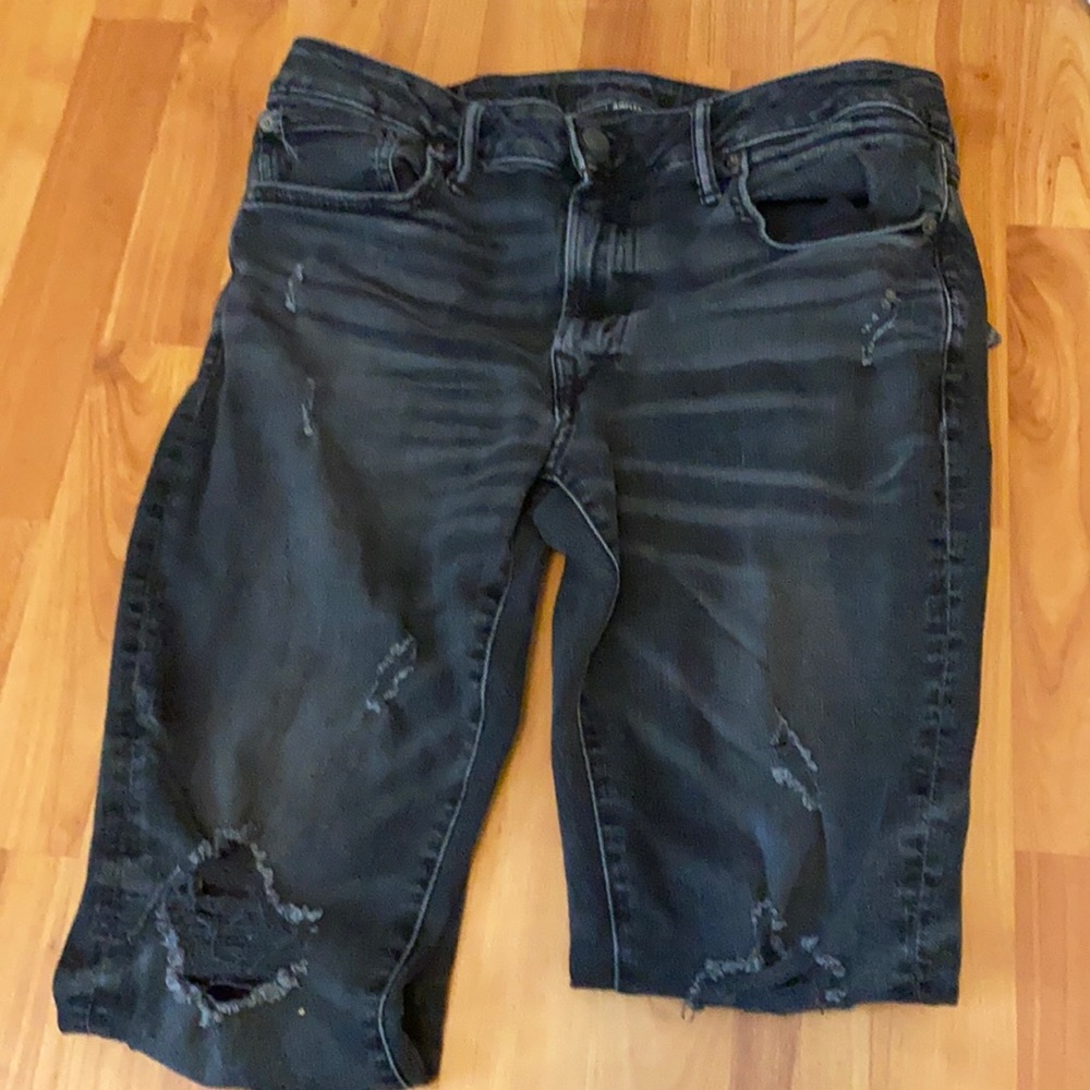 American Eagle men’s jeans